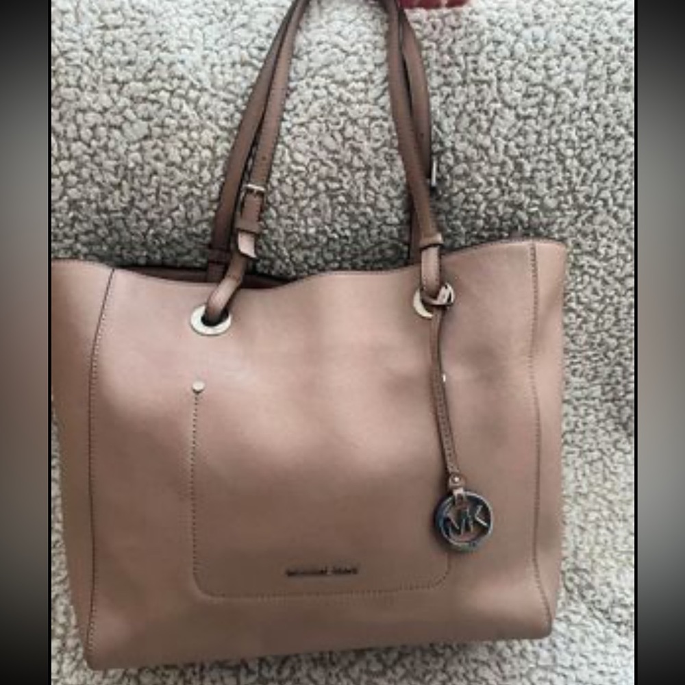Michael Kors large light pink tote bag